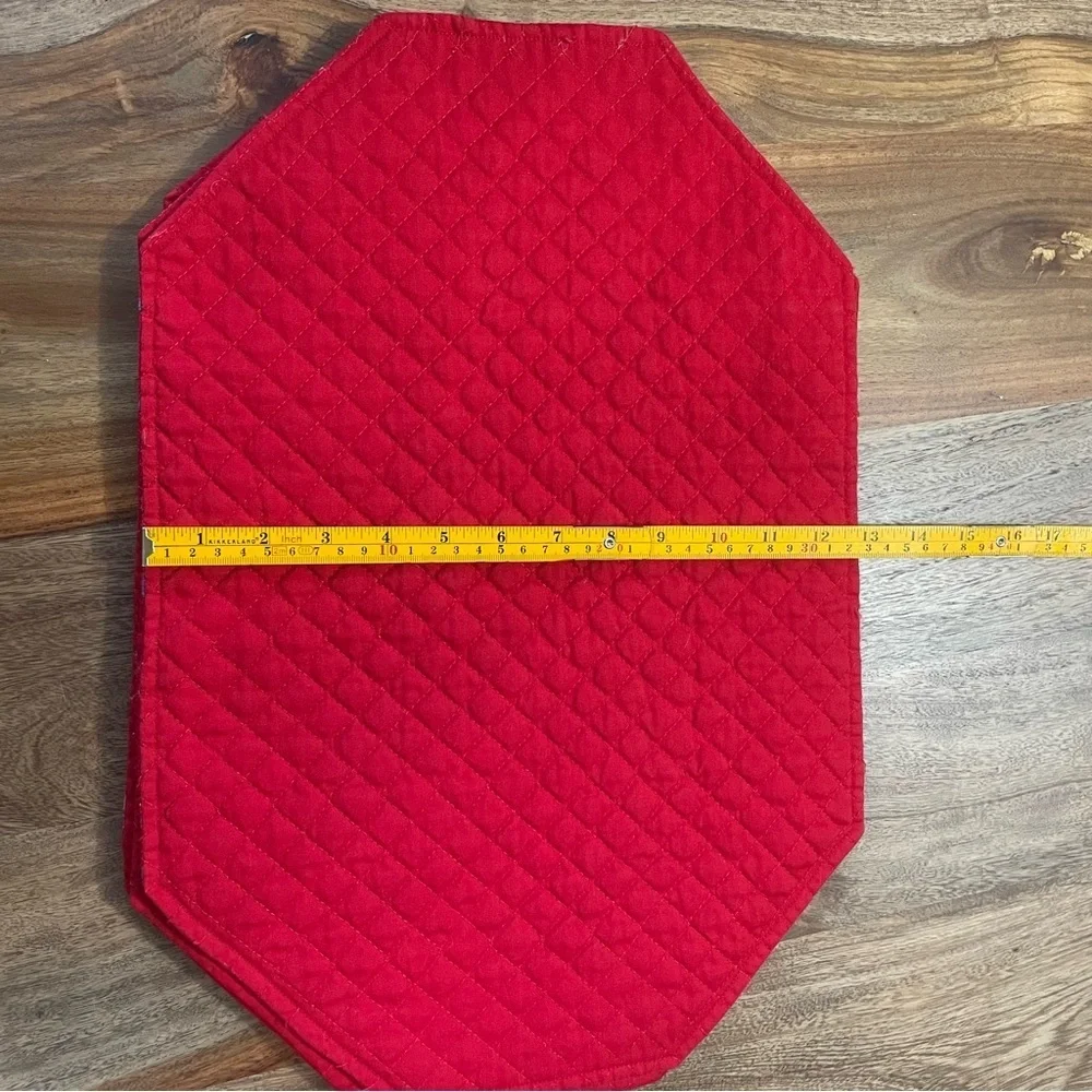 Christmas Multi-colored Present Print Red Background/Backing Placemats set of‎ 6